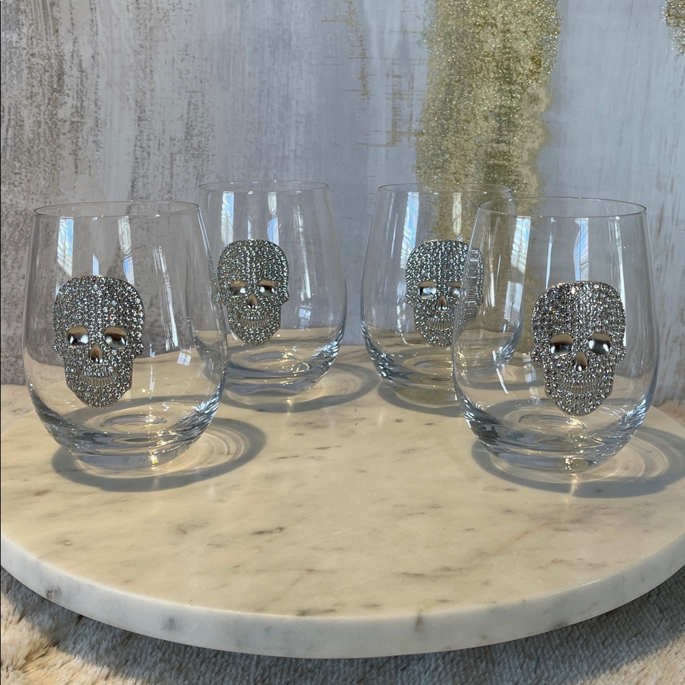 Crystal Skull Embellished Glass Set (4) 💀💗 - stemless
